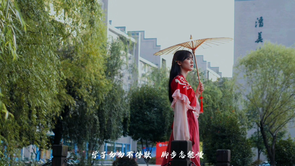 米兰版《青花瓷》MV