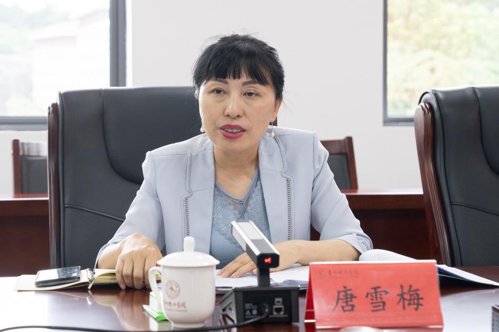 唐雪梅.jpg